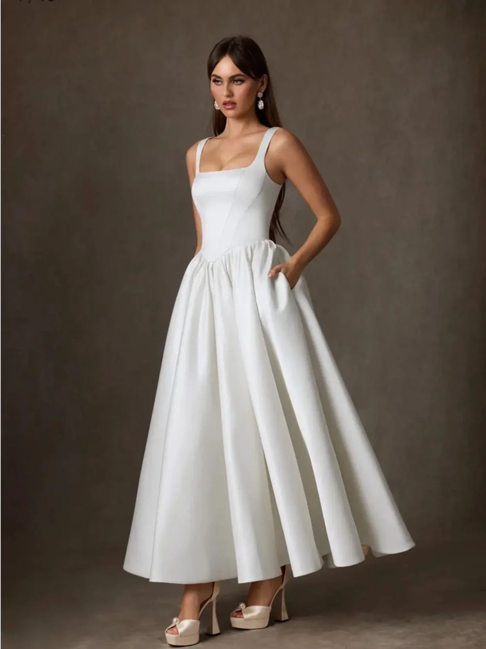Wedding/Prom Dress - Picture 6 of 7